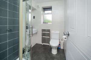 En-suite- click for photo gallery